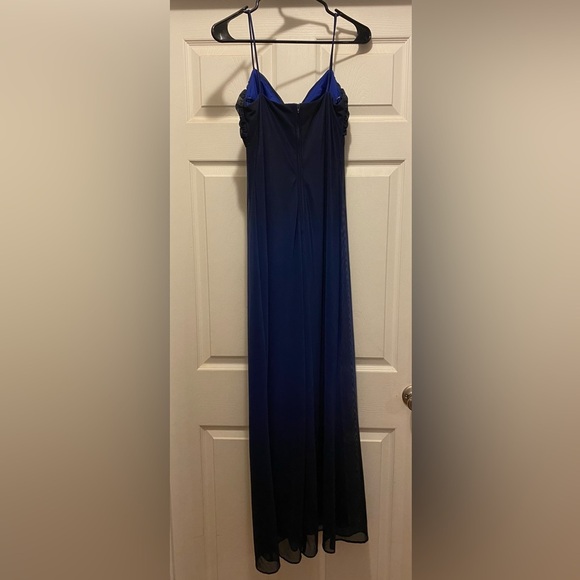 Formal/Prom dress size 5 - Picture 2 of 6